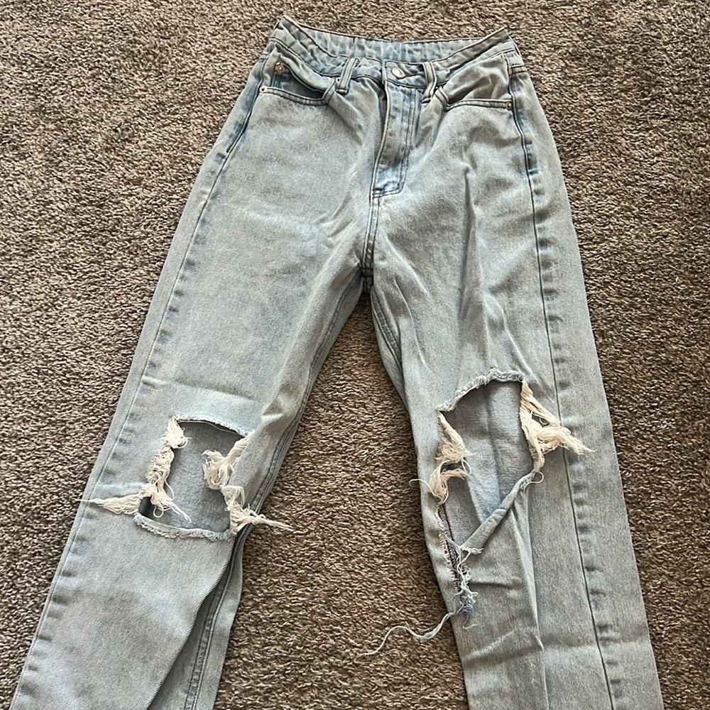Distressed High Rise Jeans - Picture 3 of 3